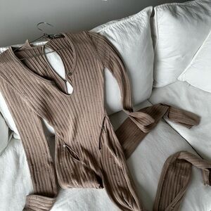 Maniere De Voir Ribbed Knit Jumpsuit - Taupe
